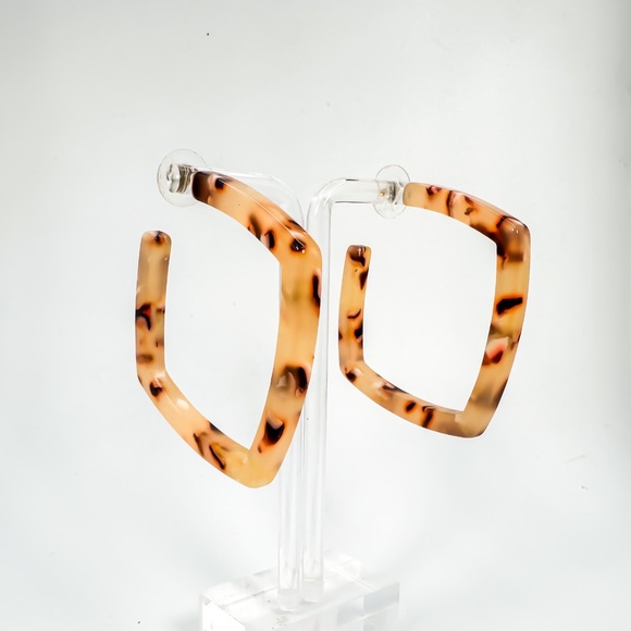 JCREW Jewelry - Light Tortoise Pattern, Acetate Hoop Earrings- Lightly Worn - Picture 1 of 5